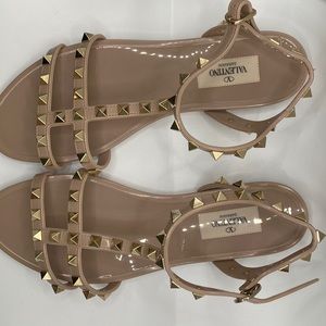 Valentino Garavani Rubber Flat Sandal